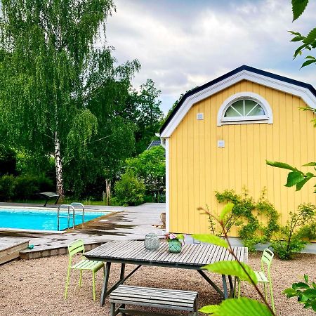 Charming Little Country House In Central Aelmhult Bagian luar foto